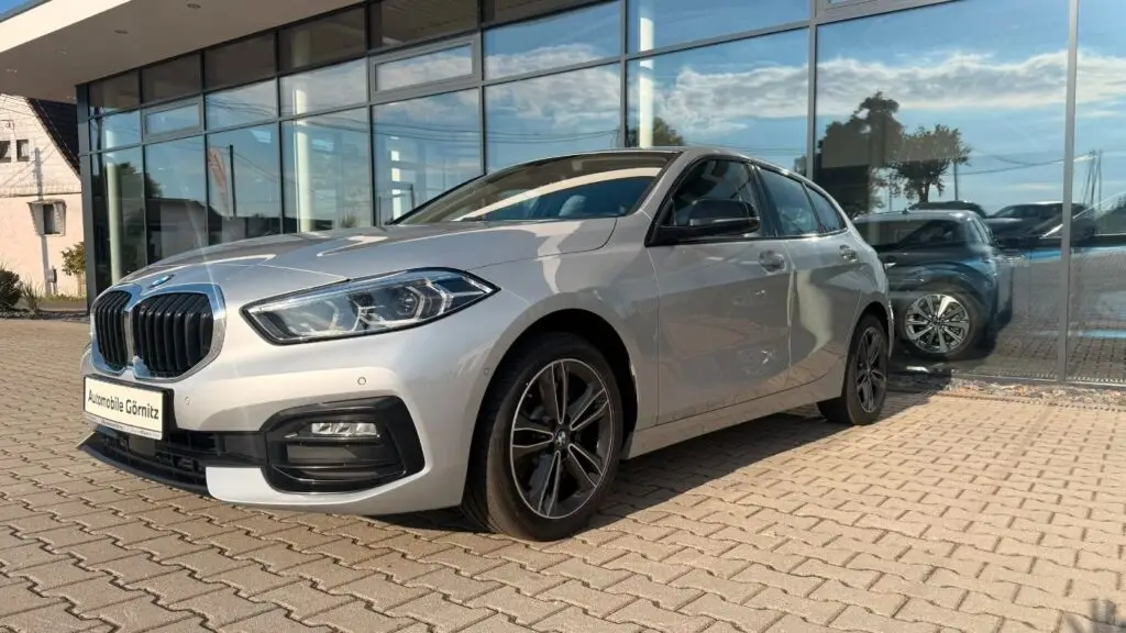 BMW 120 d xDrive SPORT/RFK/SPORTSITZ/NAVI/LED/DAB